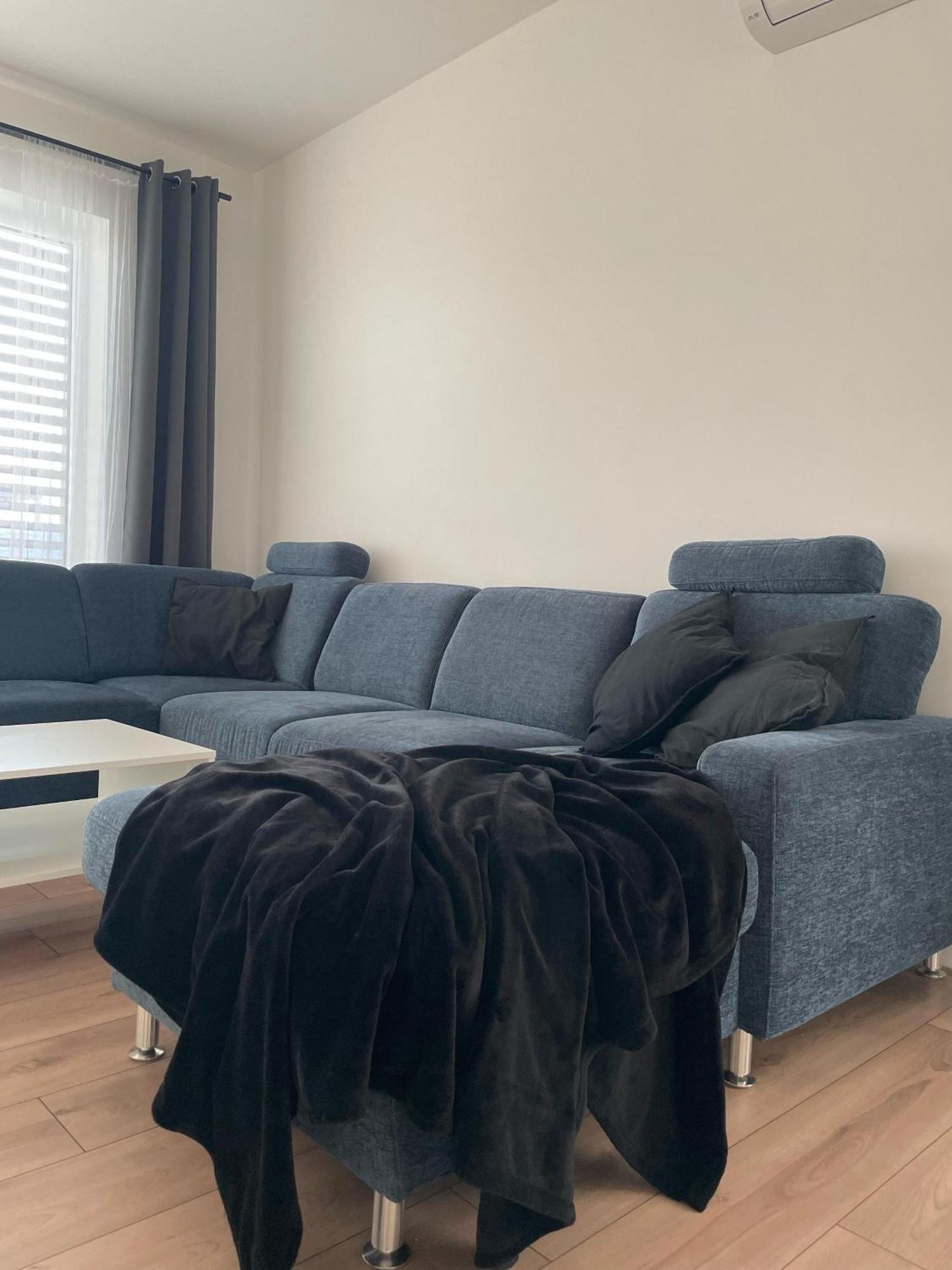Klimatizovany Apartmanovy Dom, S Virivkou, 1B Senec Extérieur photo